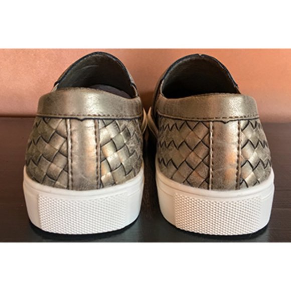 Corky's "Powder" Sneakers - Picture 3 of 5